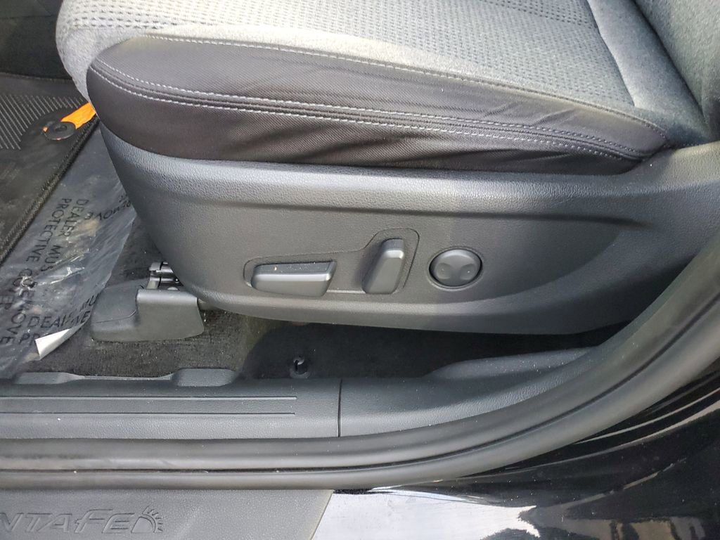 Used 2022 Hyundai Santa Fe SEL Convenience w/ Cargo Package image 20