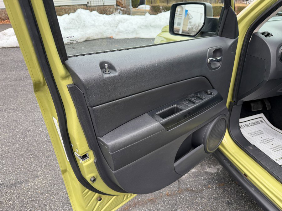 Used 2010 Jeep Patriot Sport image 10
