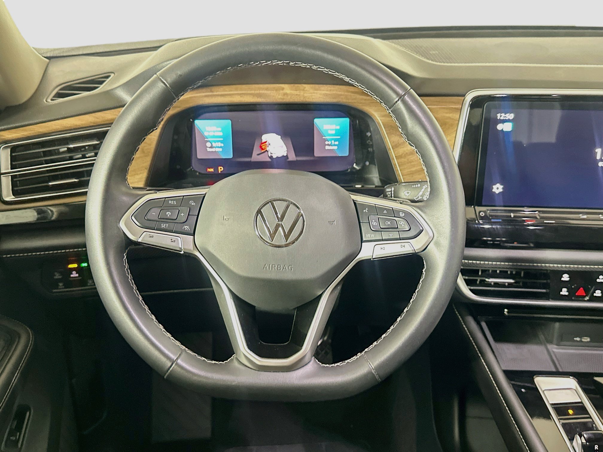 Used 2024 Volkswagen Atlas SE FWD image 18