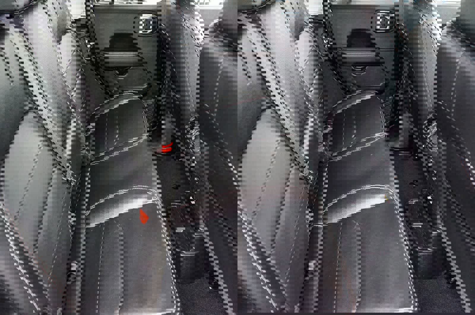 Used 2023 Jeep Wrangler Sahara image 16