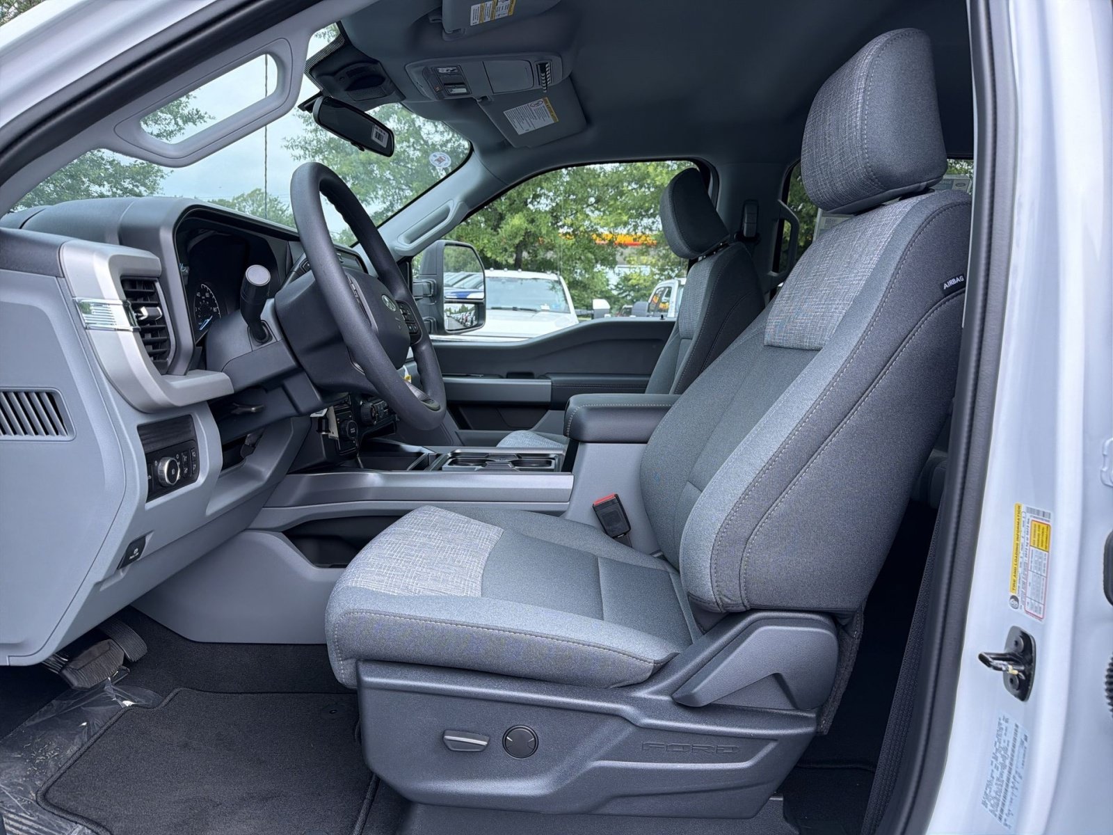 New 2026 Ford F350 XLT w/ 360-Degree Camera Package AWD/4WD image 24
