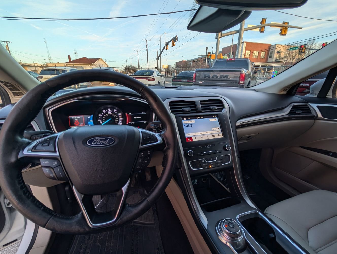 Used 2019 Ford Fusion SEL image 21