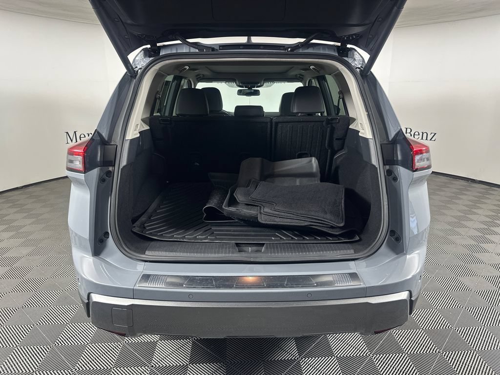 Used 2024 Nissan Rogue SL w/ SL Premium Package FWD image 18