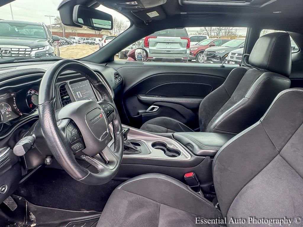 Used 2022 Dodge Challenger R/T w/ Plus Package image 9