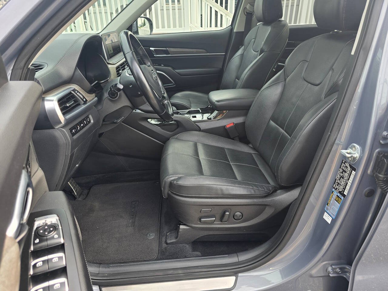 Used 2021 Kia Telluride SX w/ Towing Package FWD image 18