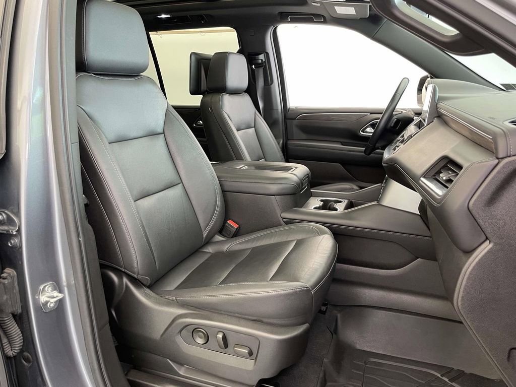 Used 2021 Chevrolet Tahoe LT w/ Rear Media and Nav Package AWD/4WD image 20