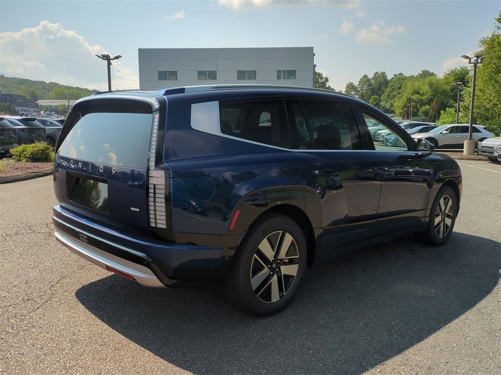 New 2026 Hyundai Ioniq 9 SEL image 3
