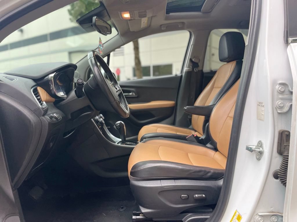 Used 2018 Chevrolet Trax Premier FWD image 18