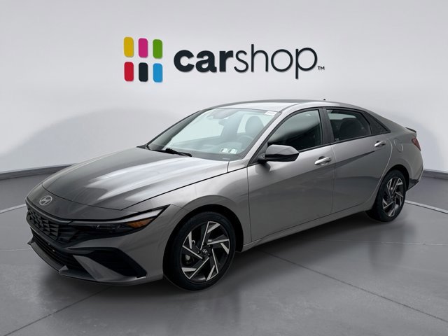 Used 2025 Hyundai Elantra Sport image 1