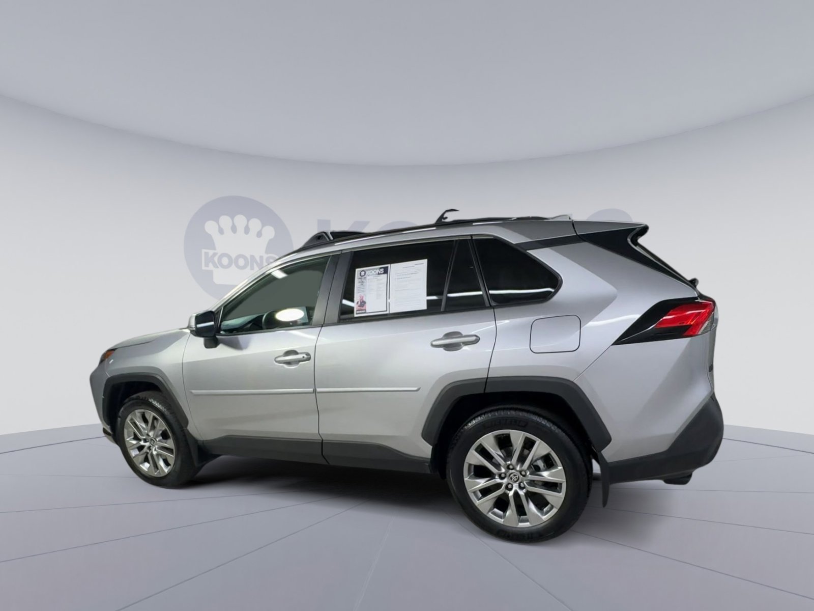 Used 2023 Toyota RAV4 XLE Premium AWD/4WD image 8