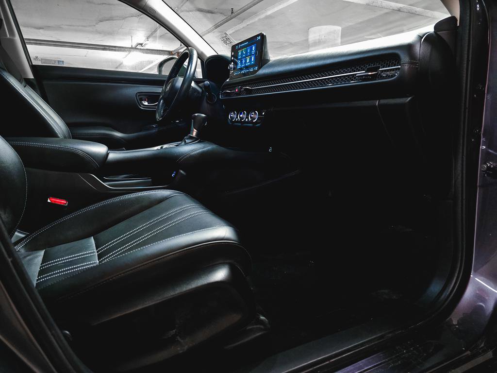 Used 2025 Honda HR-V EX-L image 32
