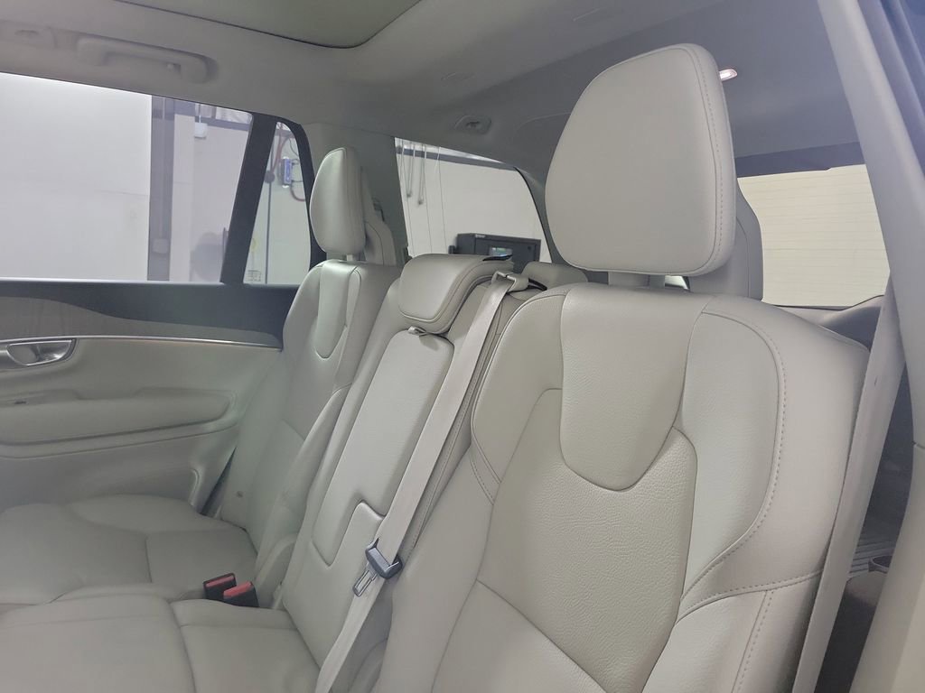 Certified 2024 Volvo XC90 T8 Plus AWD/4WD image 13