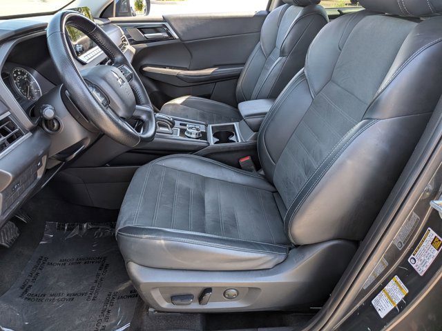 Used 2024 Mitsubishi Outlander SE AWD/4WD image 24