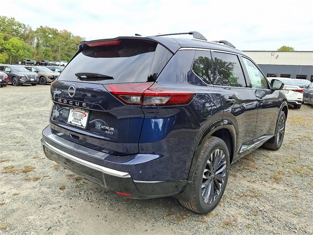 New 2026 Nissan Rogue Platinum image 4