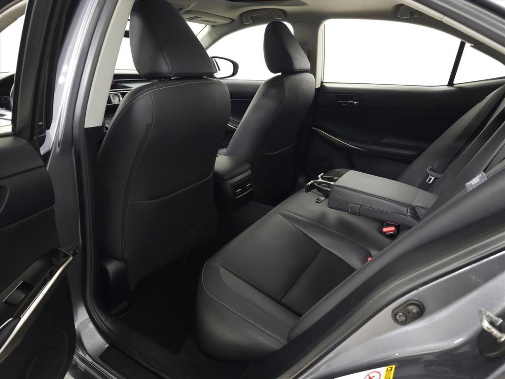 Used 2016 Lexus IS 300 AWD w/ Premium Package image 28