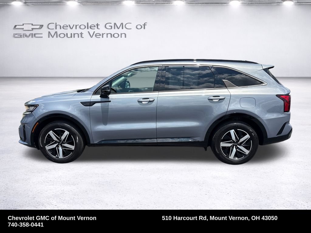 Used 2022 Kia Sorento S FWD image 2