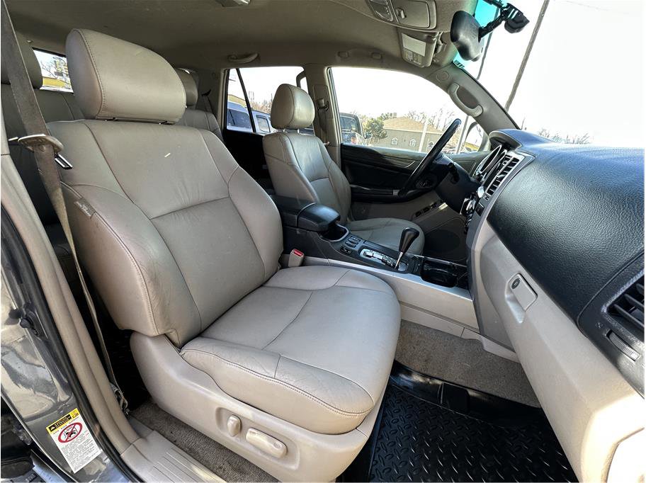 Used 2005 Toyota 4Runner Limited image 15