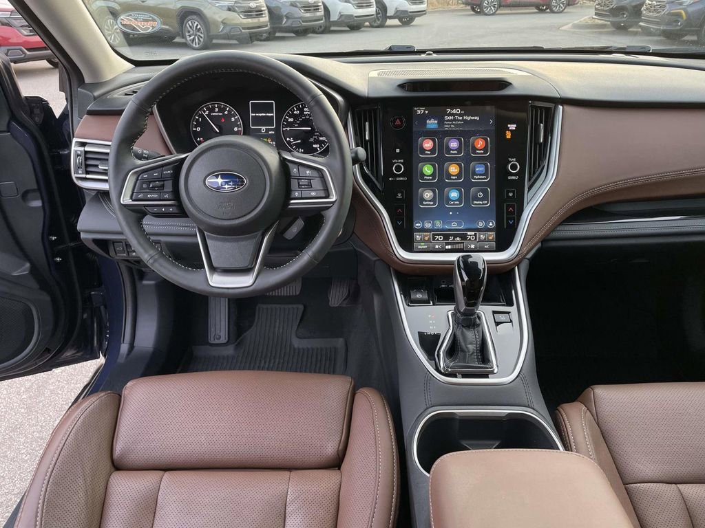 Used 2025 Subaru Outback Touring XT image 4