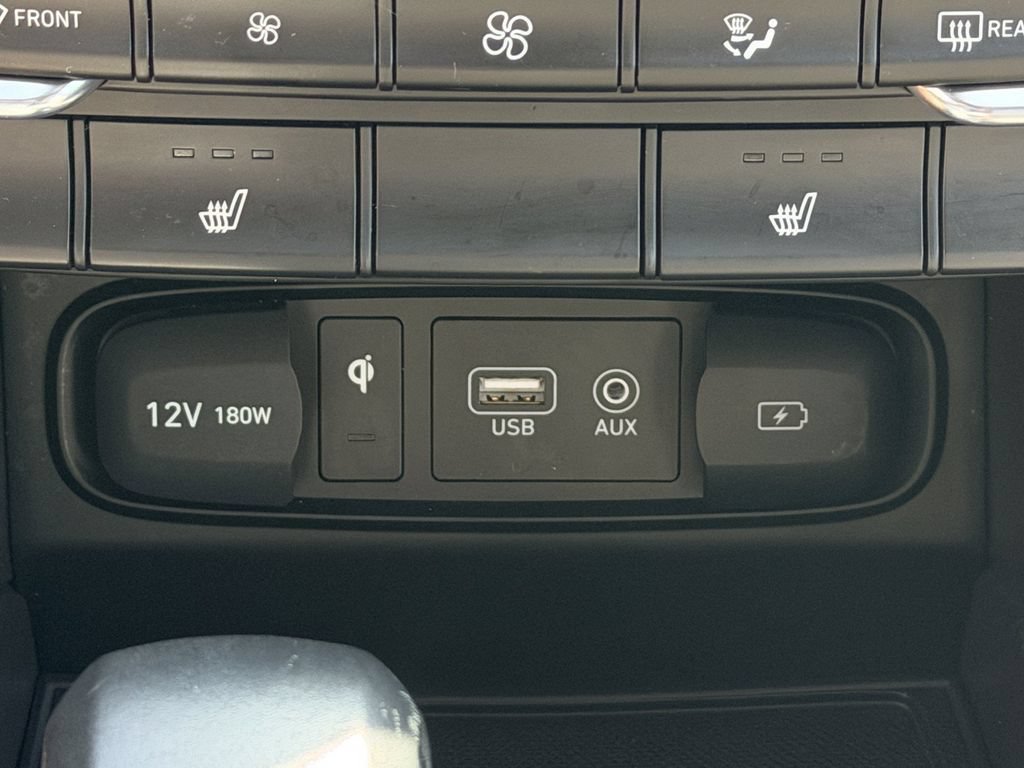 Used 2020 Hyundai Santa Fe SEL w/ Convenience + Premium Package FWD image 23