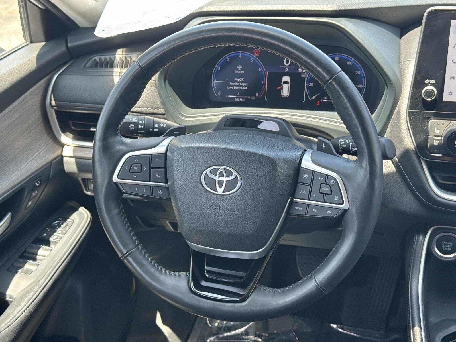 Used 2024 Toyota Grand Highlander AWD image 10