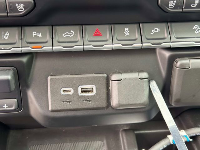 Used 2020 Chevrolet Silverado 2500 LTZ w/ LTZ Premium Package image 34