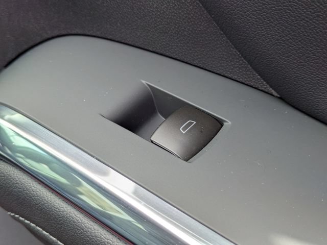 New 2026 Chevrolet Traverse LT w/ Sun and Wheel Package FWD image 39