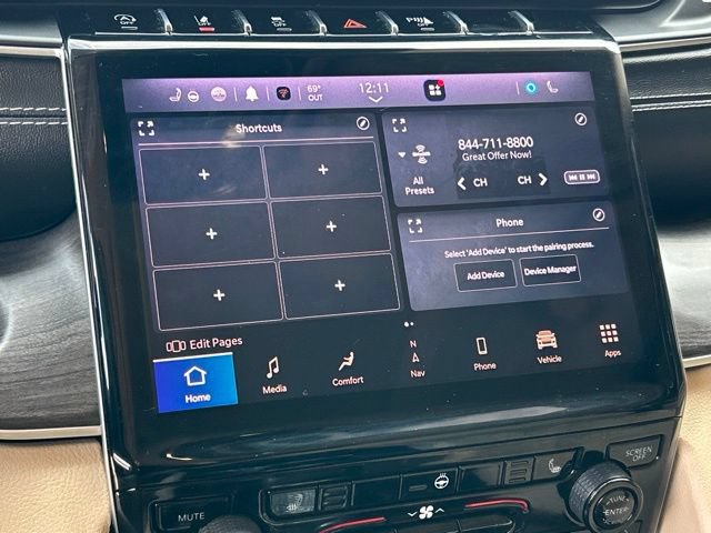 Used 2022 Jeep Grand Cherokee Limited AWD/4WD image 58