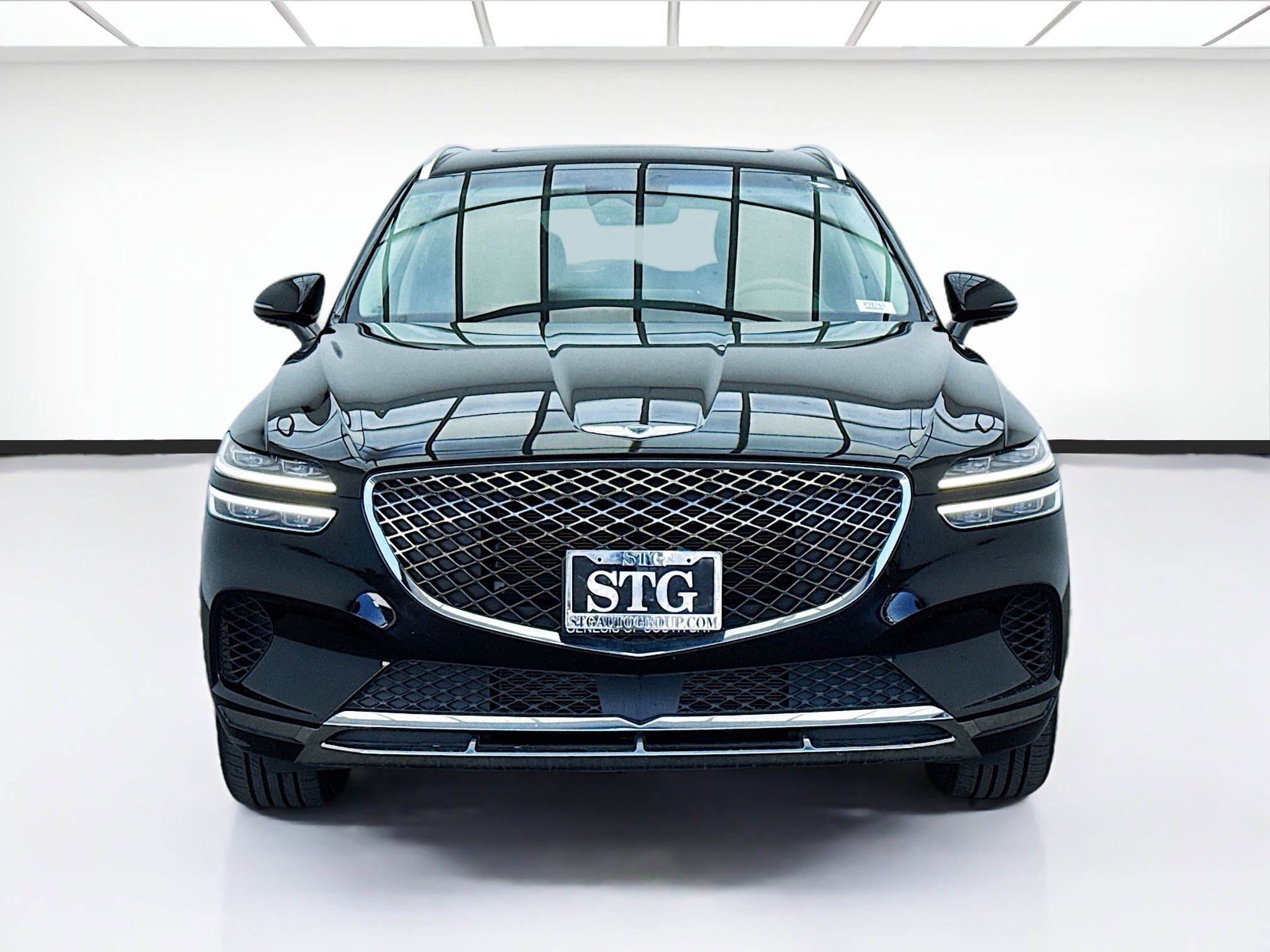 Used 2024 Genesis GV70 2.5T w/ Select Package image 2