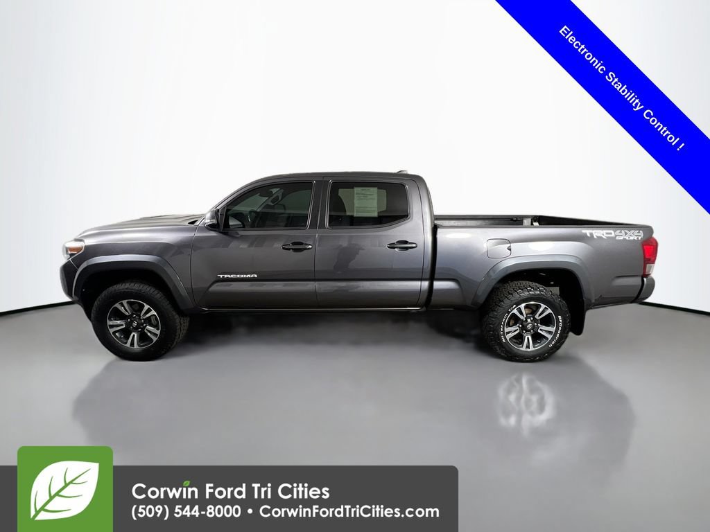 Used 2017 Toyota Tacoma TRD Off-Road AWD/4WD image 6
