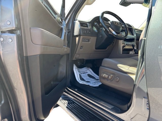 Used 2020 Lexus GX 460 Premium w/ Premium Package AWD/4WD image 8