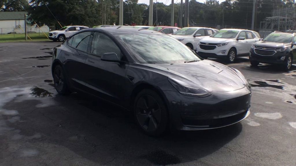 Used 2023 Tesla Model 3 Standard Range video 2