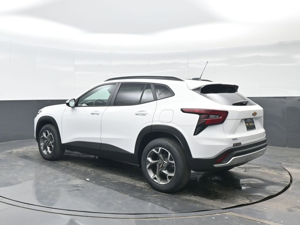 New 2026 Chevrolet Trax LT w/ Sunroof Package image 4