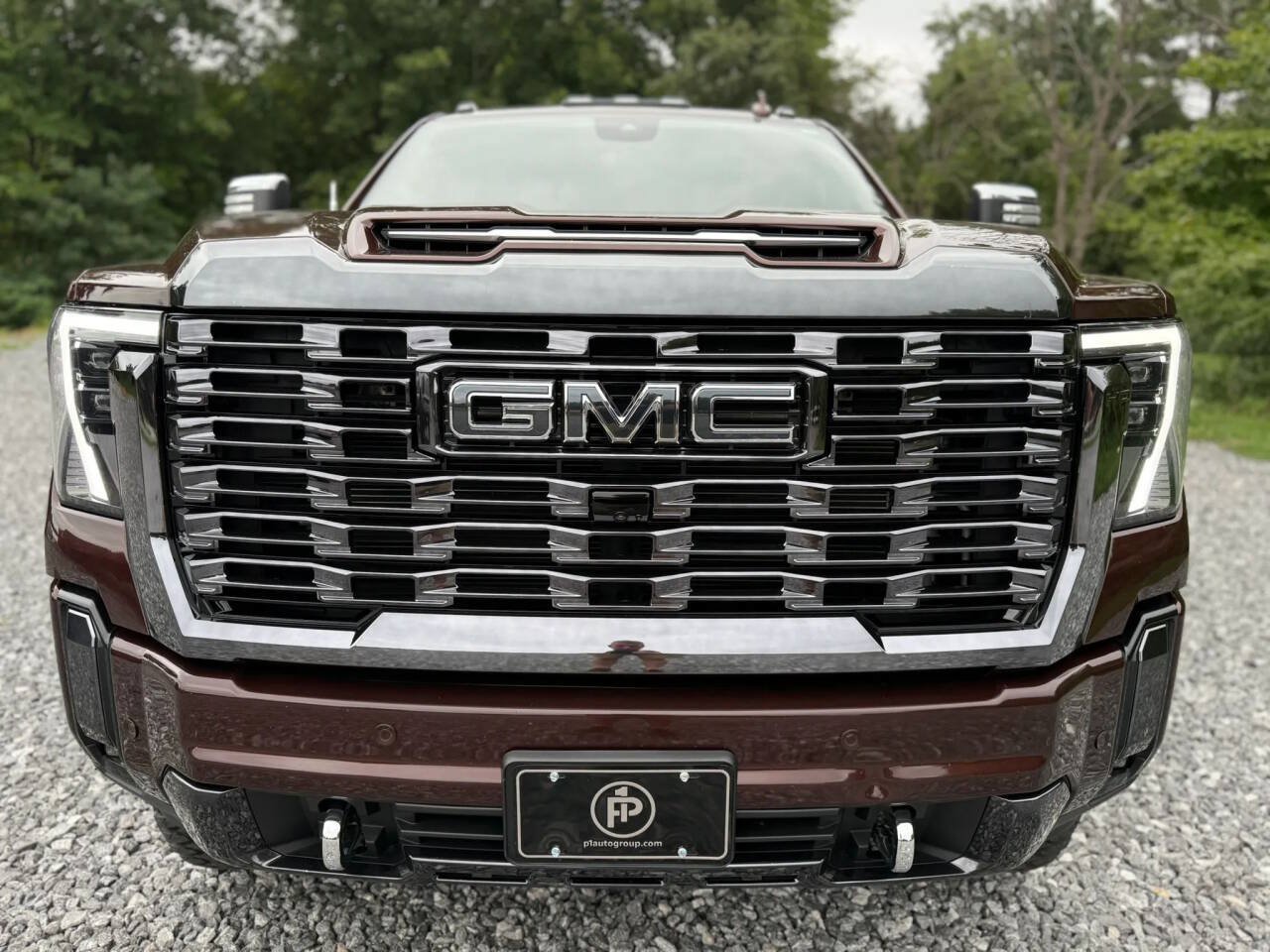 Used 2024 GMC Sierra 2500 Denali Ultimate w/ Max Trailering Package AWD/4WD image 2
