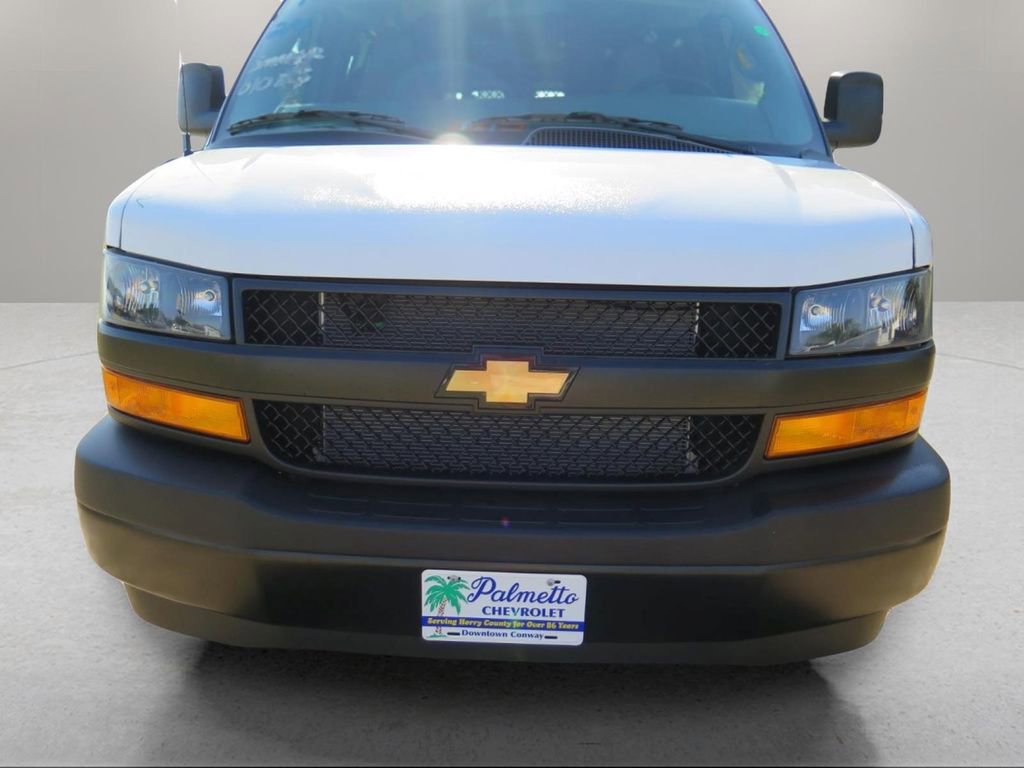 New 2026 Chevrolet Express 2500 w/ Driver Convenience Package RWD image 7