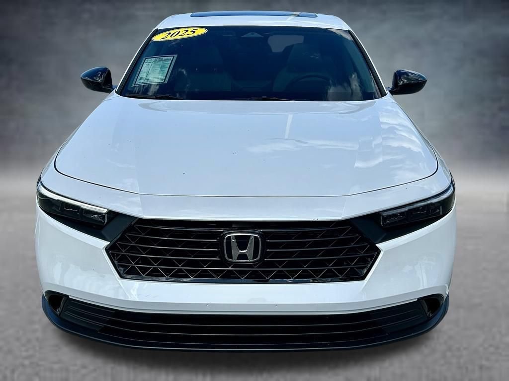 Used 2025 Honda Accord SE image 2