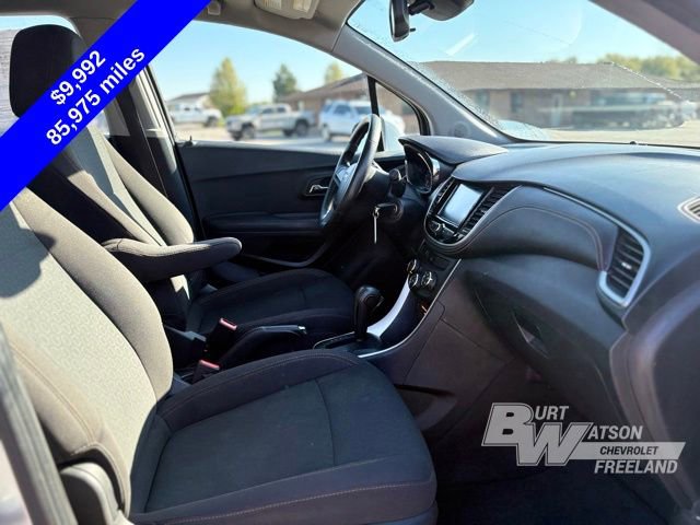 Used 2017 Chevrolet Trax LS FWD image 18