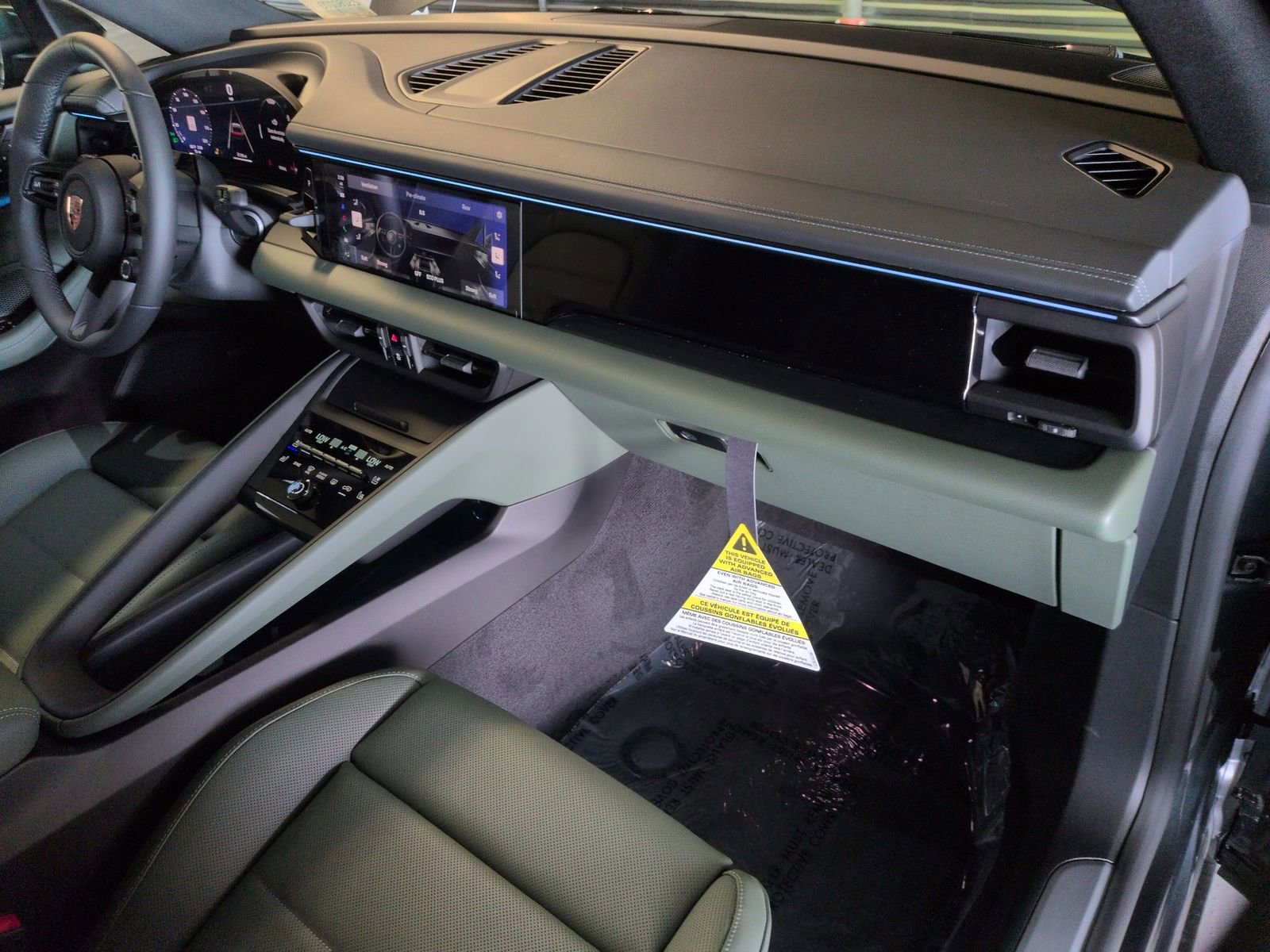 Used 2026 Porsche Macan Electric image 24