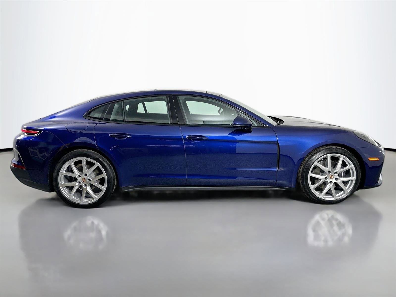 Certified 2026 Porsche Panamera 4 AWD/4WD image 8