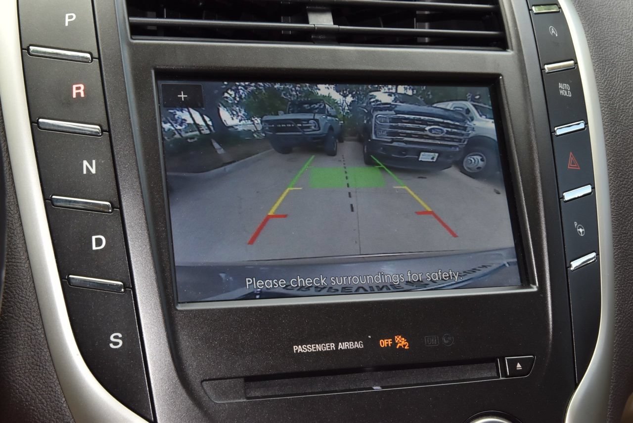 Used 2019 Lincoln MKC Reserve w/ MKC Technology Package FWD image 28