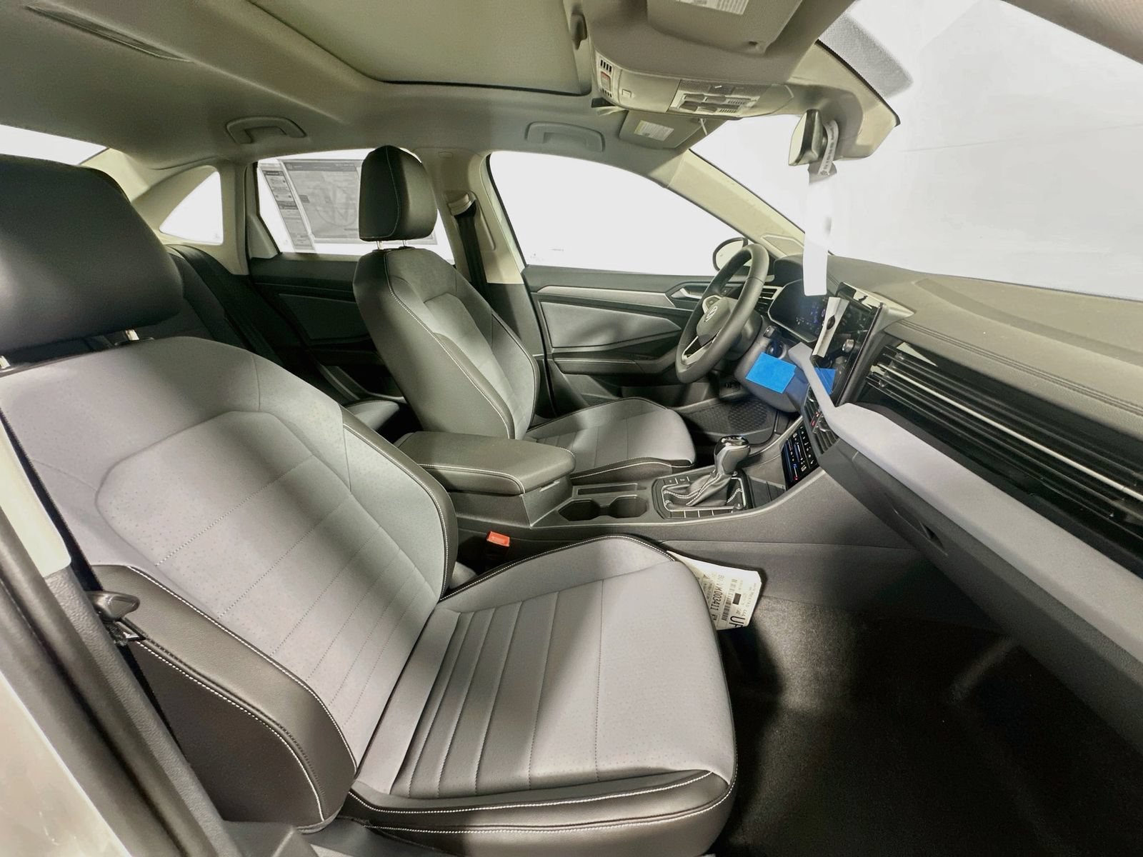 New 2027 Volkswagen Jetta SE FWD image 27