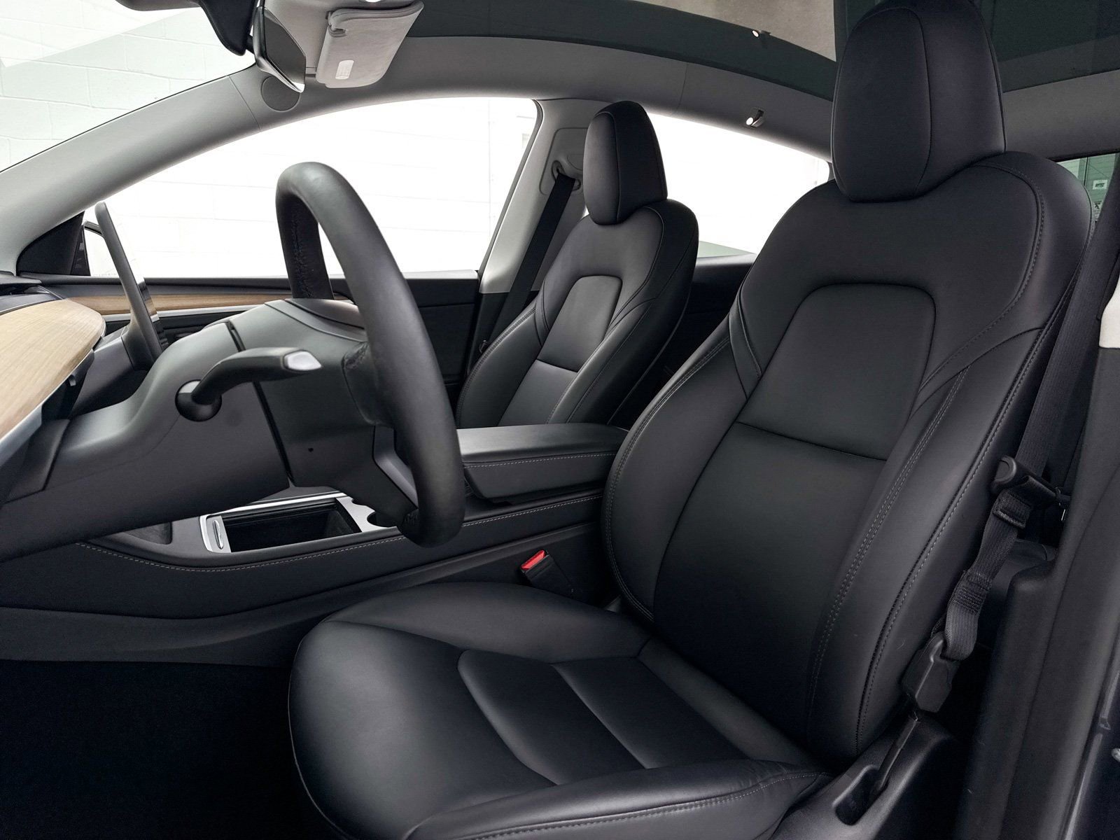 Used 2024 Tesla Model Y Performance image 17