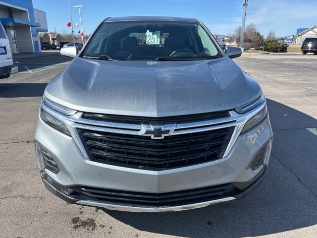 Used 2024 Chevrolet Equinox LT w/ LPO, Floor Liner Package image 2