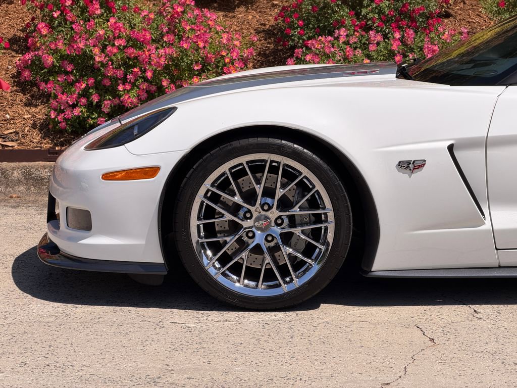 Used 2013 Chevrolet Corvette 427 w/ 1SC Preferred Equipment Group RWD image 12