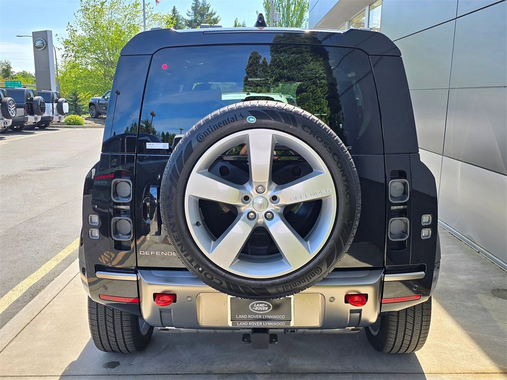 New 2025 Land Rover Defender 110 X image 6