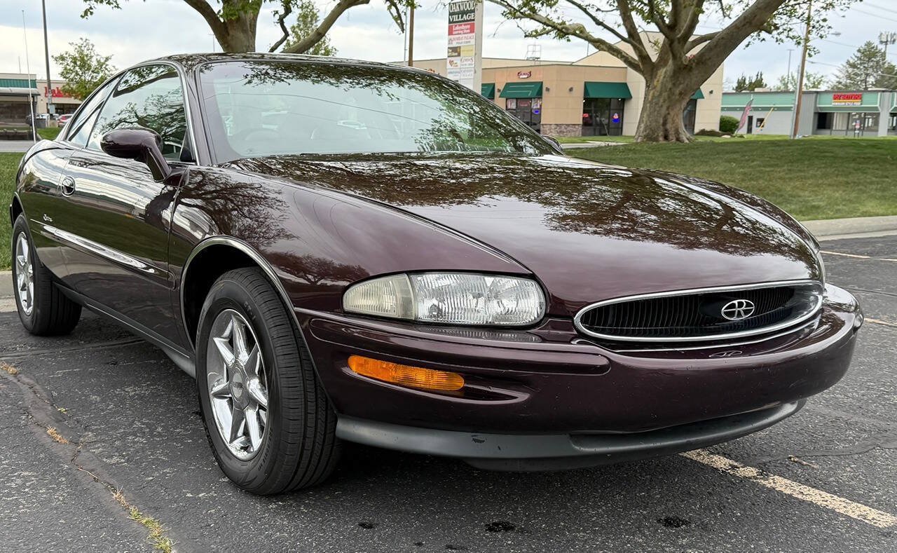 Used 1995 Buick Riviera Supercharged Coupe FWD image 2