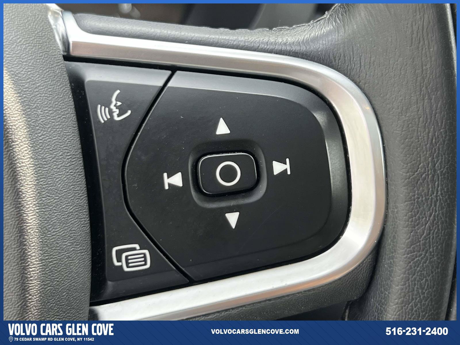 Used 2020 Volvo XC60 T5 Momentum AWD/4WD image 22