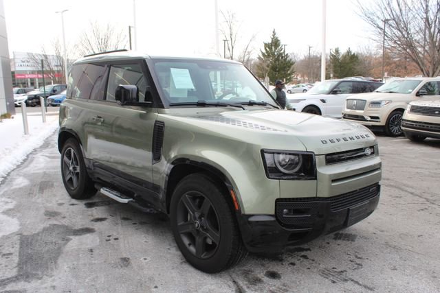 Used 2023 Land Rover Defender 90 X-Dynamic SE image 10