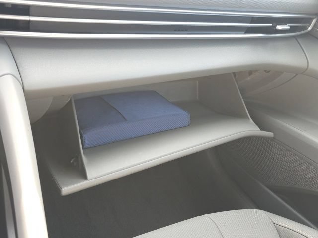 Certified 2026 Hyundai Elantra Sport FWD image 15