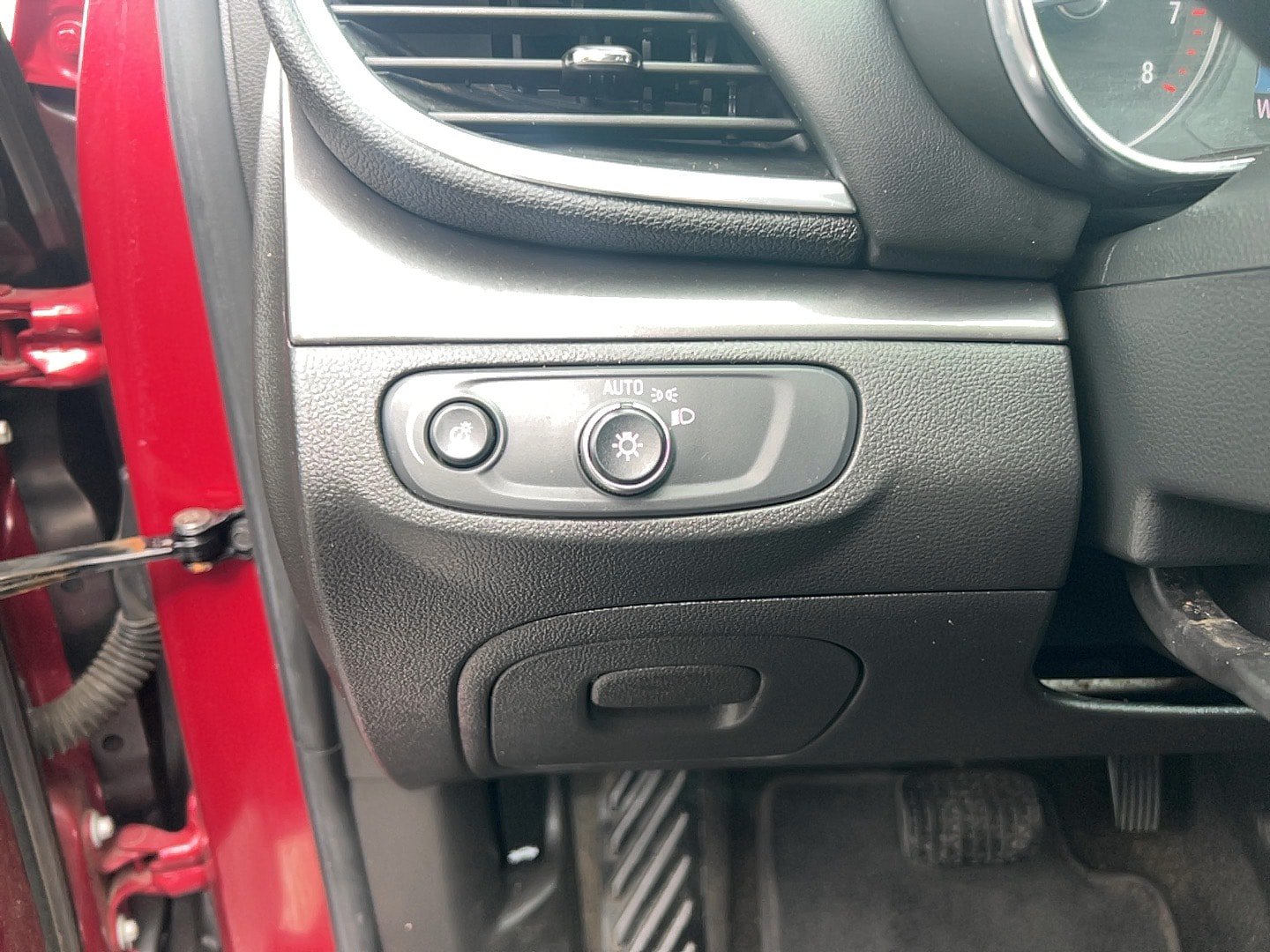 Used 2019 Buick Encore Preferred FWD image 13
