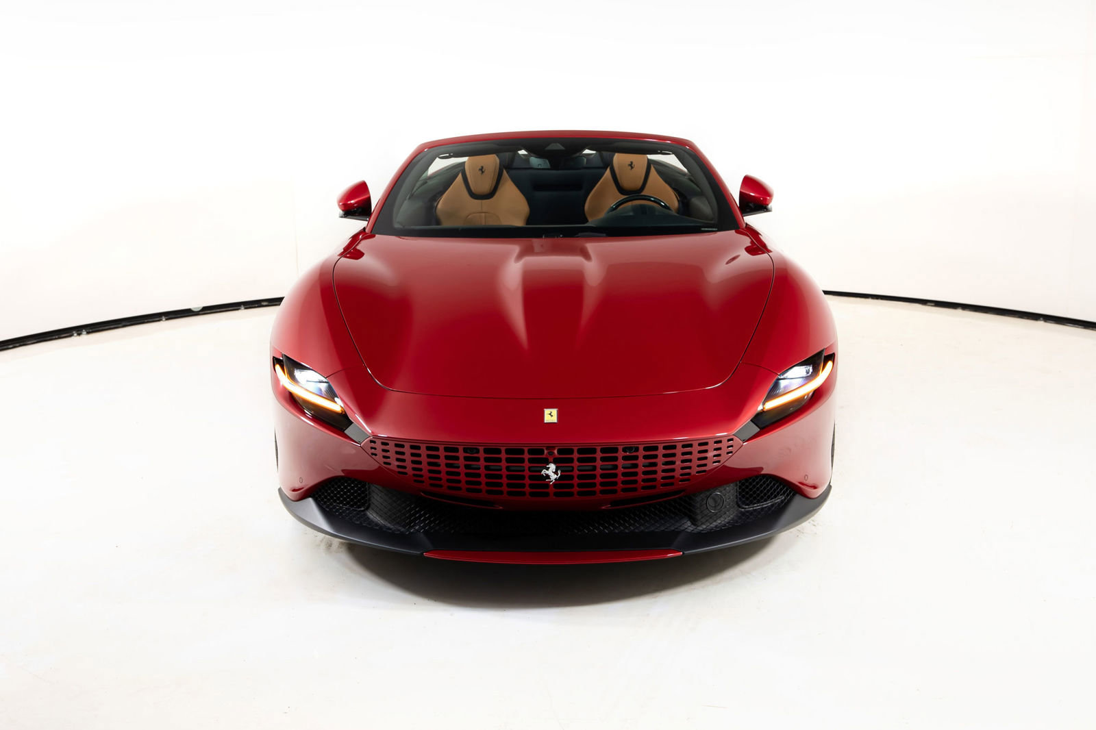 Certified 2025 Ferrari Roma Spider RWD image 9